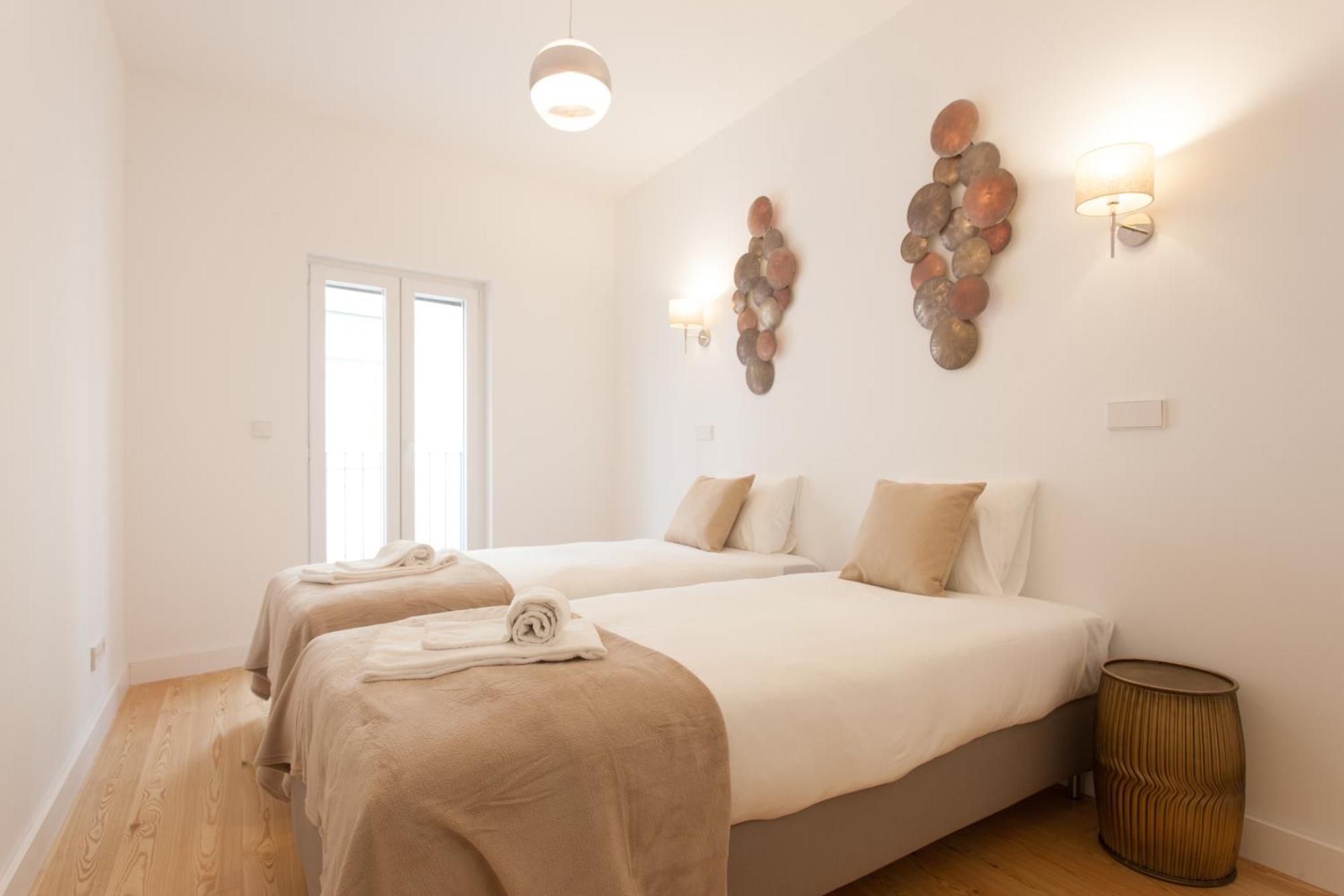 Mouraria Blue Three-Bedroom Apartment W/ Parking - By Lu Holidays Lisboa Εξωτερικό φωτογραφία