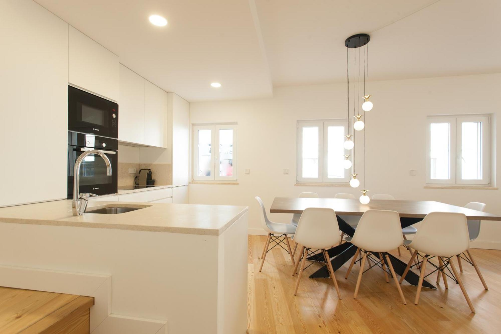 Mouraria Blue Three-Bedroom Apartment W/ Parking - By Lu Holidays Lisboa Εξωτερικό φωτογραφία