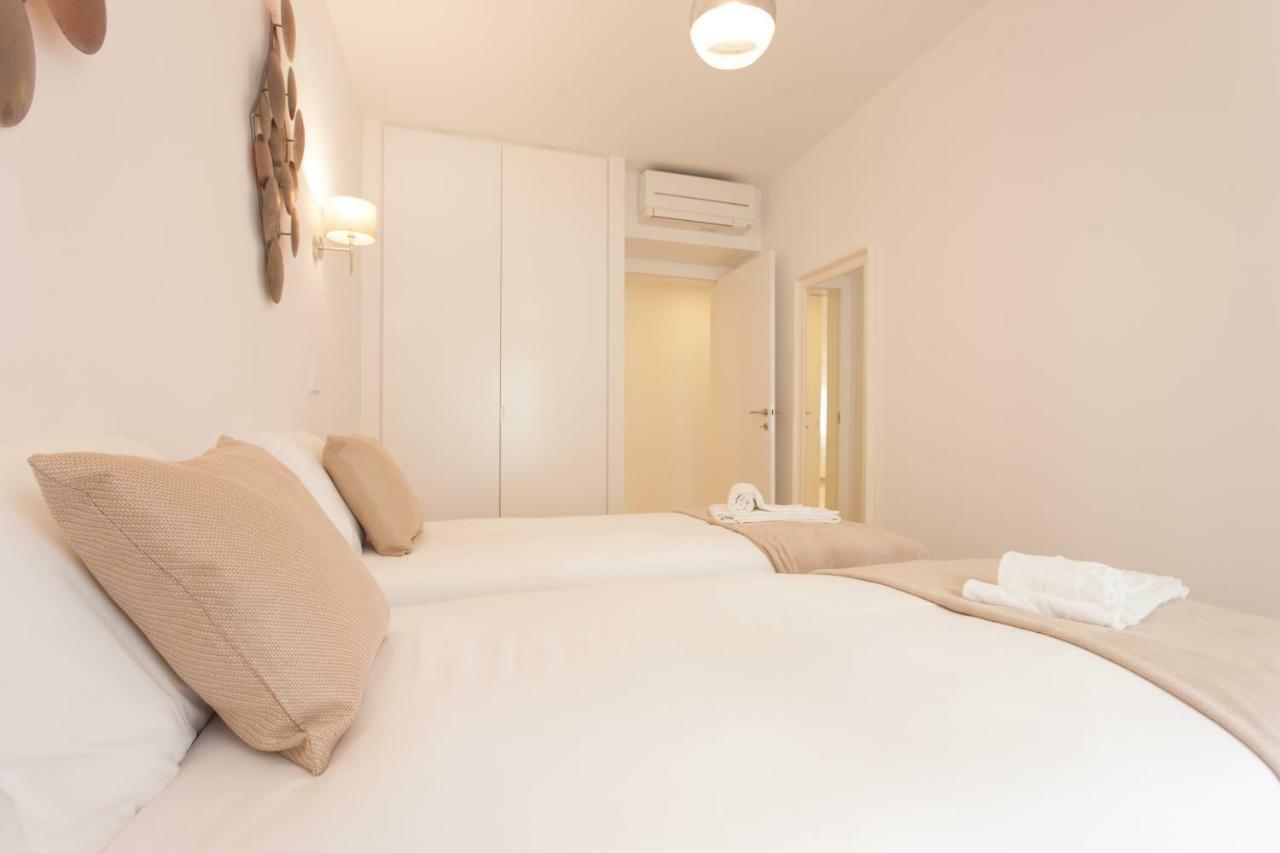 Mouraria Blue Three-Bedroom Apartment W/ Parking - By Lu Holidays Lisboa Εξωτερικό φωτογραφία